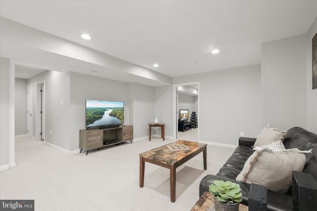 7111 KINGS POINT WAY, Columbia, MD 21046