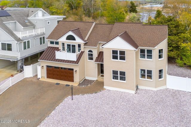 450 E Bay Avenue, Barnegat, NJ 08005
