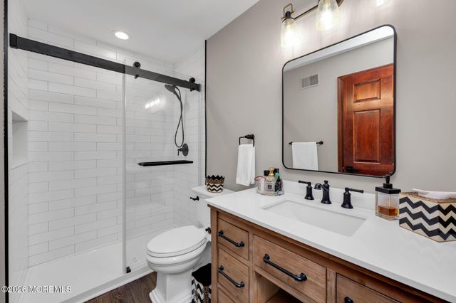 450 E Bay Avenue, Barnegat, NJ 08005