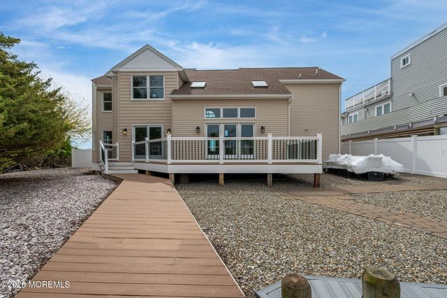 450 E Bay Avenue, Barnegat, NJ 08005