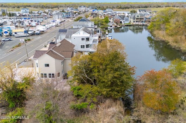 450 E Bay Avenue, Barnegat, NJ 08005