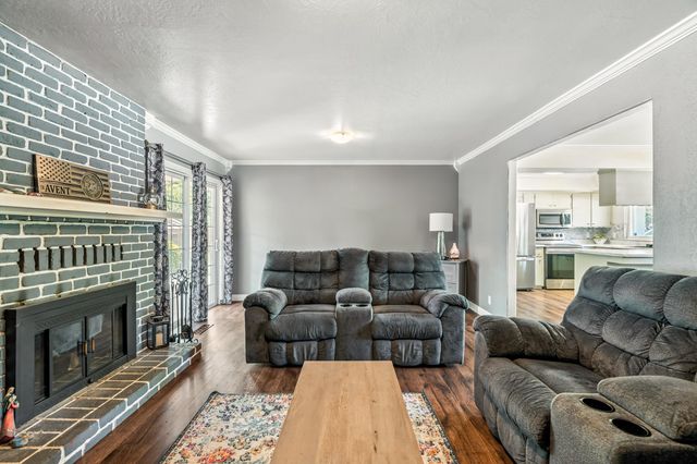 3442 Thomas Avenue, Anderson, CA 96007