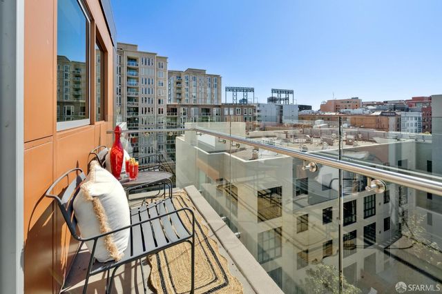 72 South Townsend Street 806, San Francisco, CA 94107