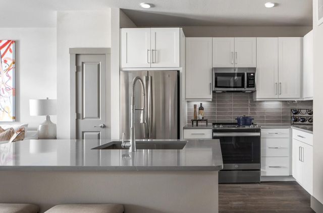 14700 Vintage Preserve Parkway B2, Houston, TX 77070