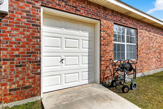 7913 Lanai Street, Diamondhead, MS 39525