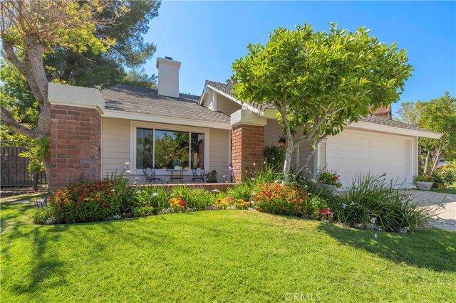 25477 Via Alcira, Valencia, CA 91355