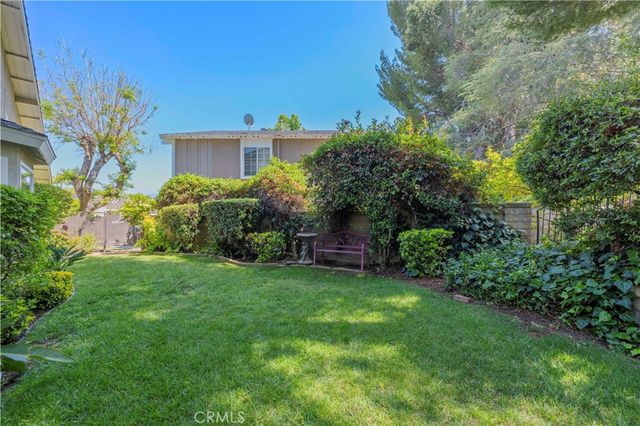 25477 Via Alcira, Valencia, CA 91355
