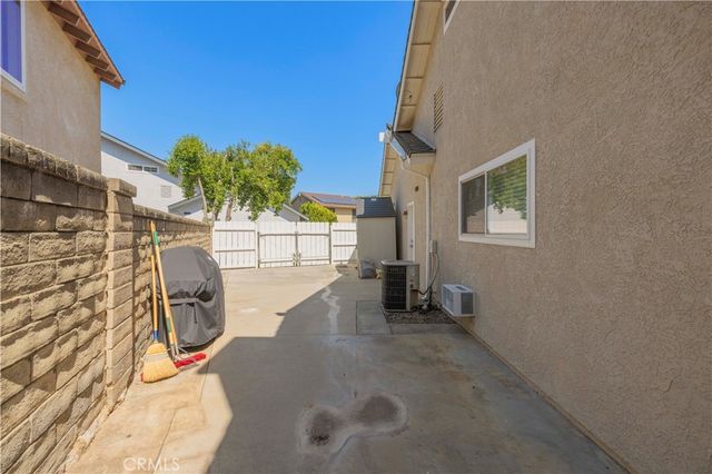 25477 Via Alcira, Valencia, CA 91355