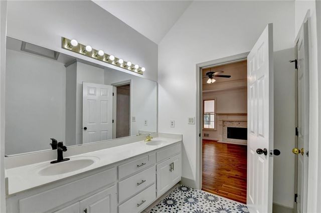 2355 Quail Creek Terrace, Buford, GA 30519