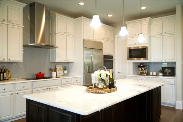 1325 Heavenly Place, St Paul, TX 75098