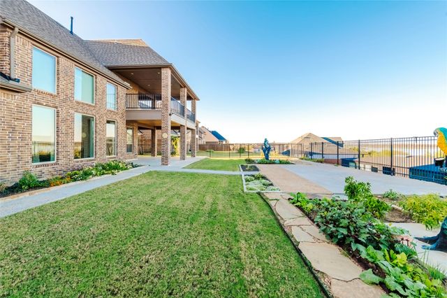 1325 Heavenly Place, St Paul, TX 75098