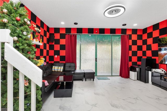 1362 NW 126th Way, Sunrise, FL 33323