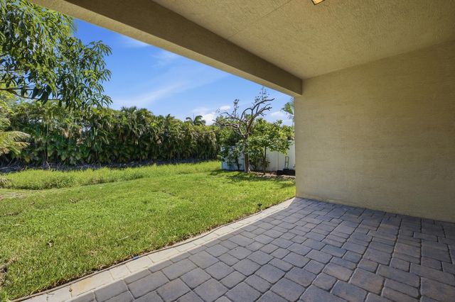 4010 Tomoka Drive, Lake Worth, FL 33462