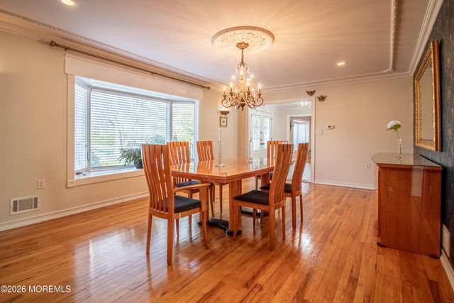 3 Kelton Place, Manalapan, NJ 07726