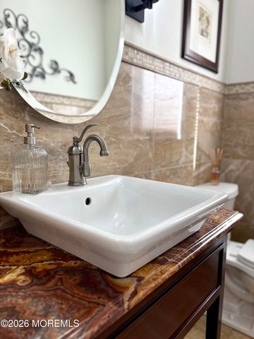 3 Kelton Place, Manalapan, NJ 07726