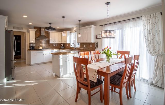 3 Kelton Place, Manalapan, NJ 07726