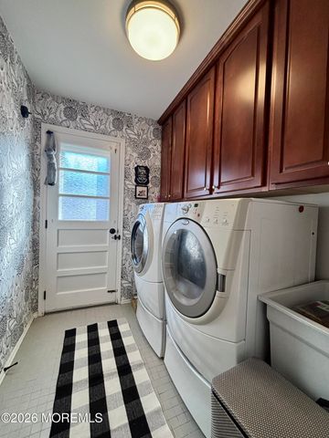 3 Kelton Place, Manalapan, NJ 07726