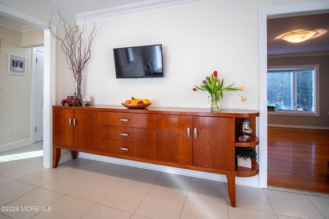 3 Kelton Place, Manalapan, NJ 07726