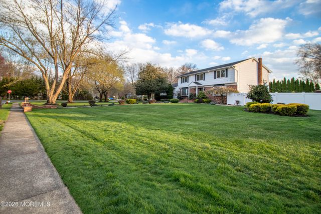 3 Kelton Place, Manalapan, NJ 07726