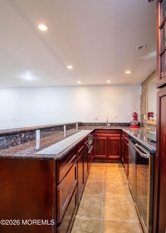 3 Kelton Place, Manalapan, NJ 07726