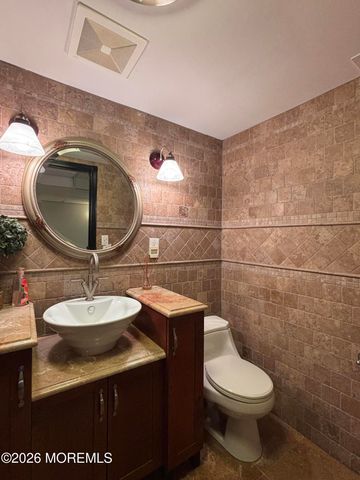 3 Kelton Place, Manalapan, NJ 07726