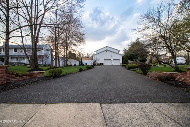 3 Kelton Place, Manalapan, NJ 07726