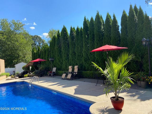 3 Kelton Place, Manalapan, NJ 07726