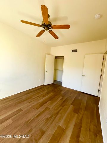 2415 W Calle Retana, Tucson, AZ 85745