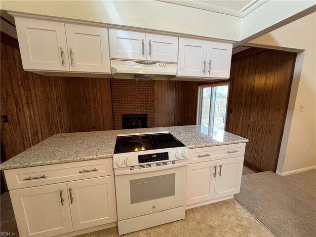 1337 Cypress PL, Chesapeake, VA 23320