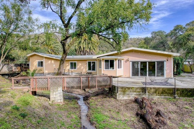 101 H Ln, Novato, CA 94945