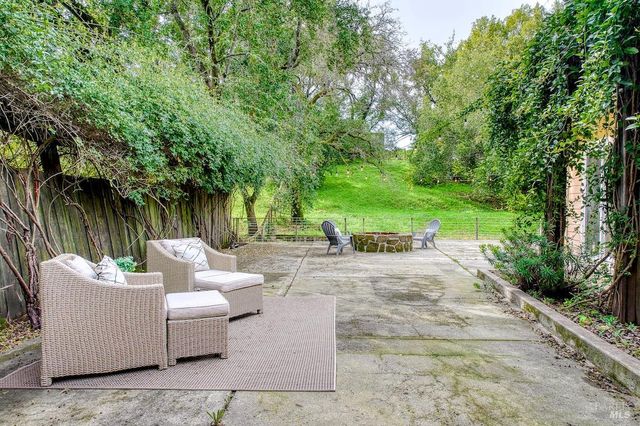 101 H Ln, Novato, CA 94945