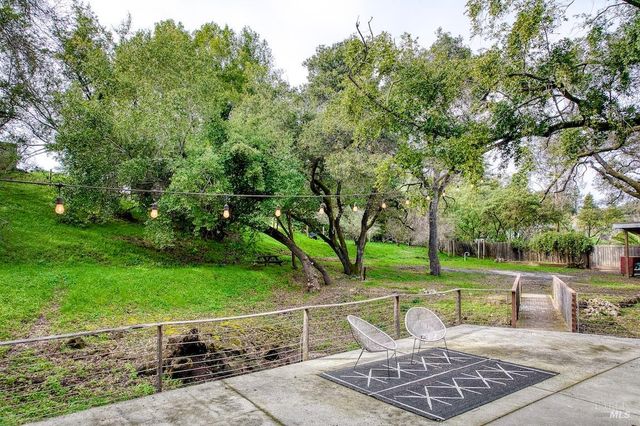 101 H Ln, Novato, CA 94945