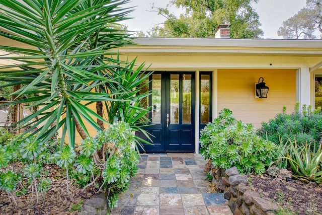 101 H Ln, Novato, CA 94945