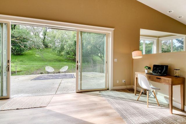 101 H Ln, Novato, CA 94945