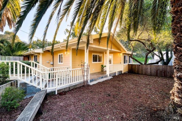 101 H Ln, Novato, CA 94945