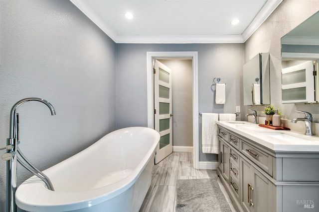 101 H Ln, Novato, CA 94945