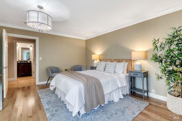 101 H Ln, Novato, CA 94945