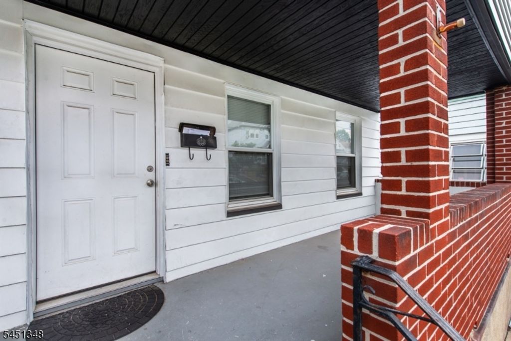 22 Comfort Pl, Clifton City, NJ 07011 — photo 3