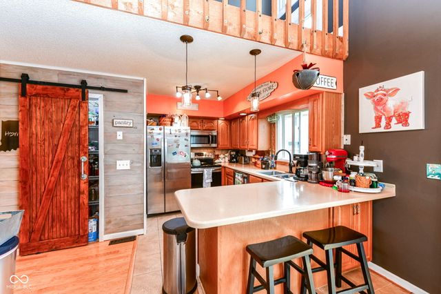 3810 S Walnut Bend, Marion, IN 46953