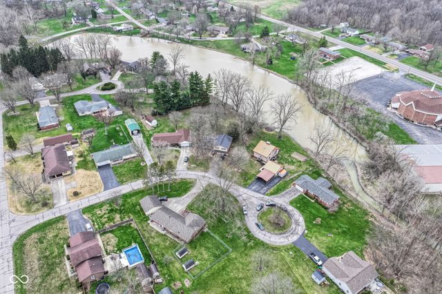 3810 S Walnut Bend, Marion, IN 46953