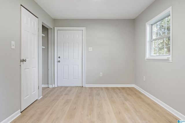 1421 26TH AVENUE, Hueytown, AL 35023