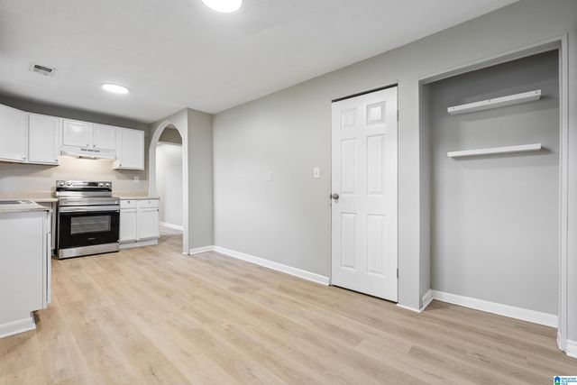 1421 26TH AVENUE, Hueytown, AL 35023