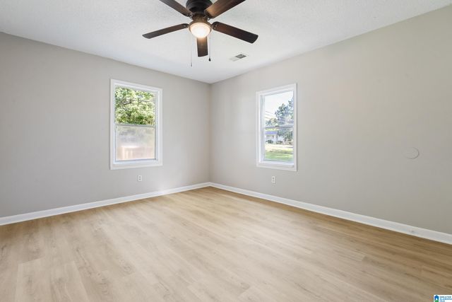 1421 26TH AVENUE, Hueytown, AL 35023