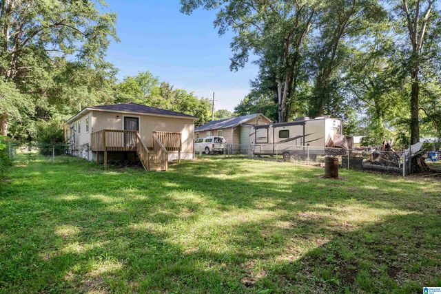 1421 26TH AVENUE, Hueytown, AL 35023