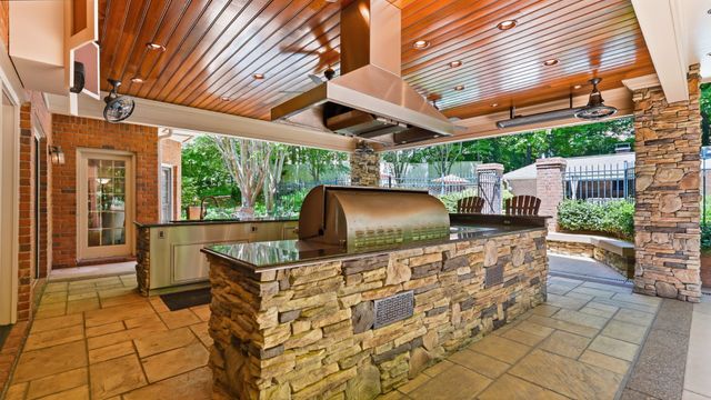 100 Qualls Ct, Springfield, TN 37172