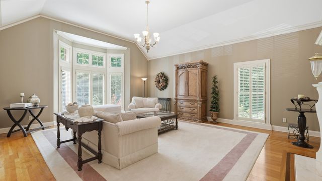 100 Qualls Ct, Springfield, TN 37172