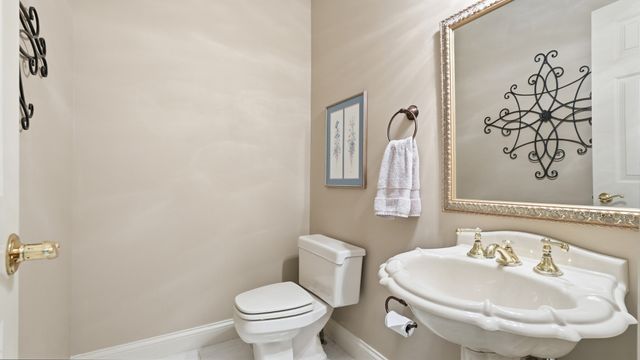 100 Qualls Ct, Springfield, TN 37172