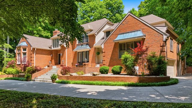 100 Qualls Ct, Springfield, TN 37172