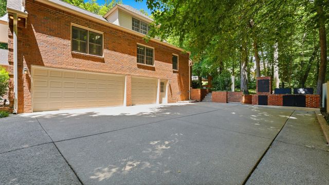 100 Qualls Ct, Springfield, TN 37172