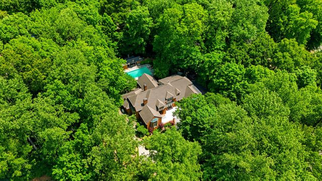 100 Qualls Ct, Springfield, TN 37172